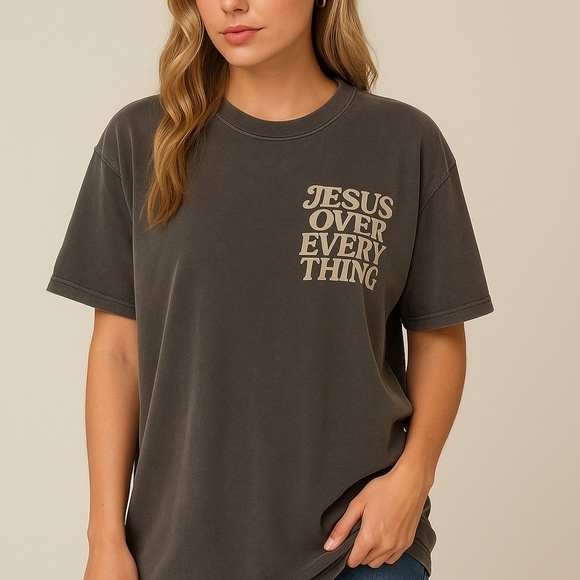 RSStudio Tops - Gray Graphic T-Shirt